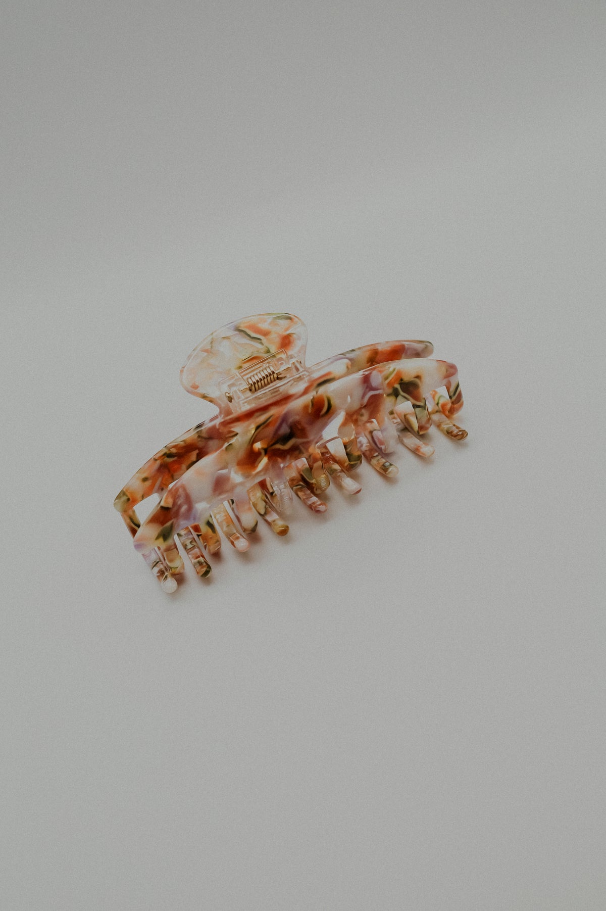 Marbled Hair Claws