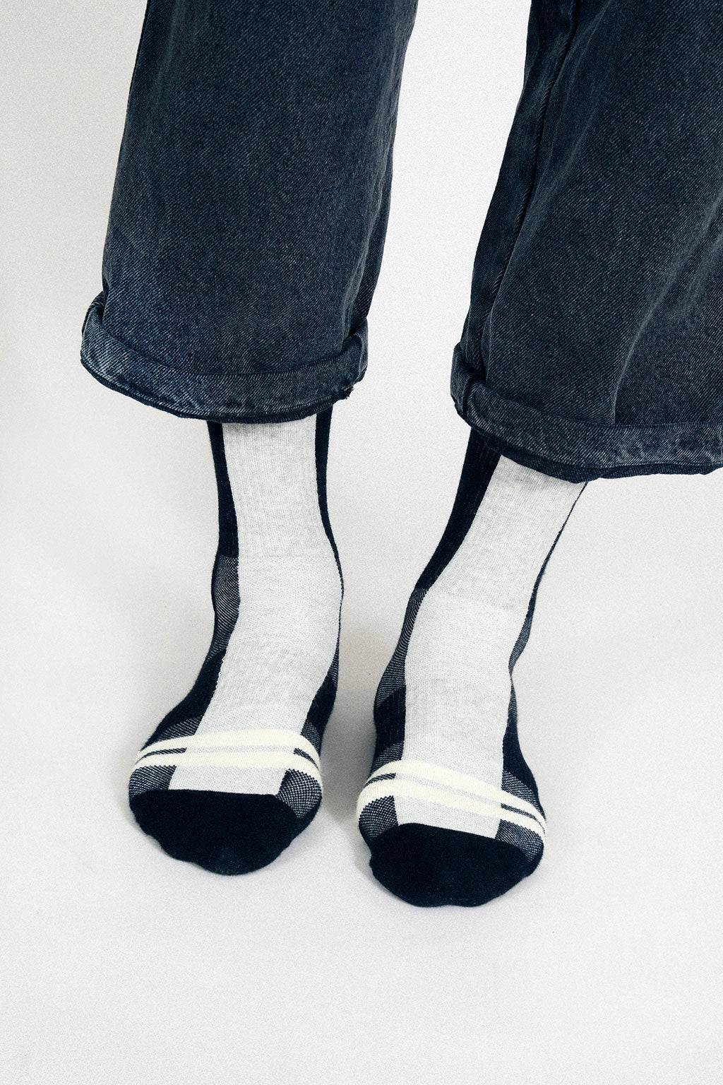 Men's Dark Color Block Crew Socks