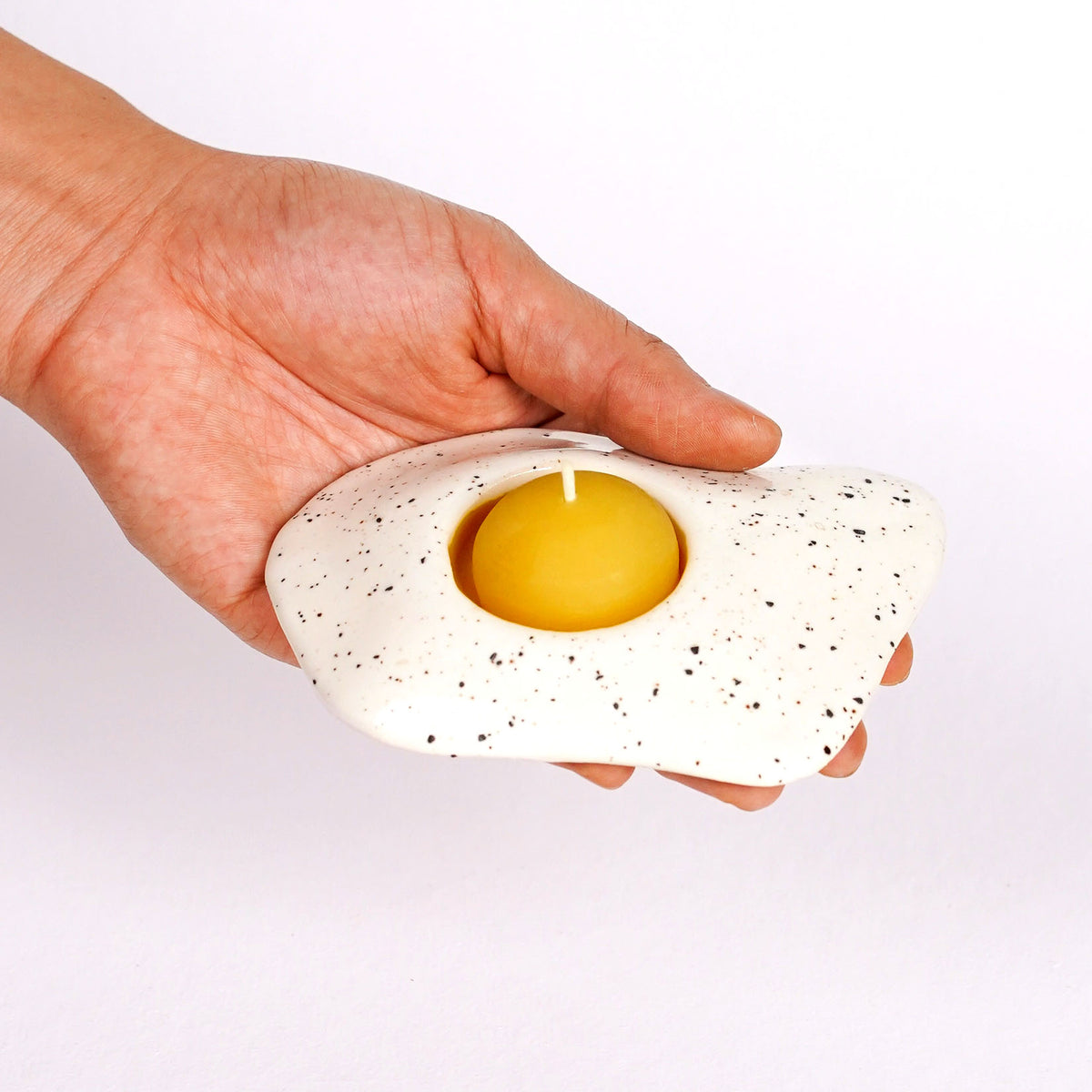 Ceramic Salt and Pepper Egg Tea Light Candle Holder