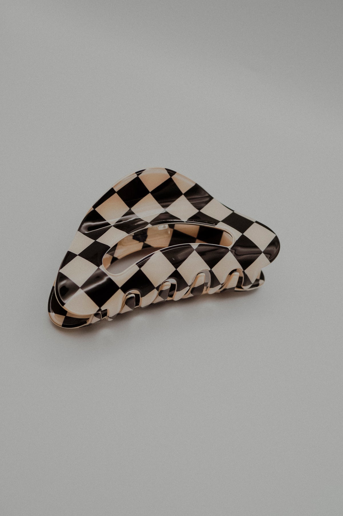 Checkered Hair Claws