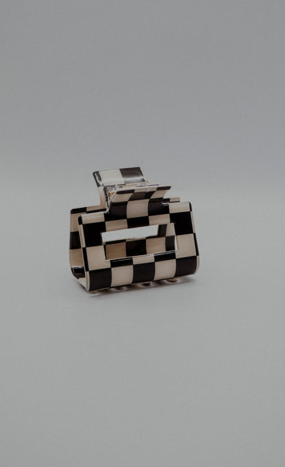 Checkered Hair Claws