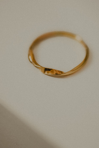 Möbius Band, Solid 14K Gold