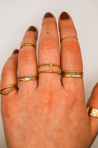 Signet Ring, Solid 14K Gold