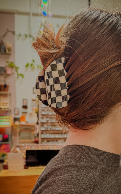 Checkered Hair Claws