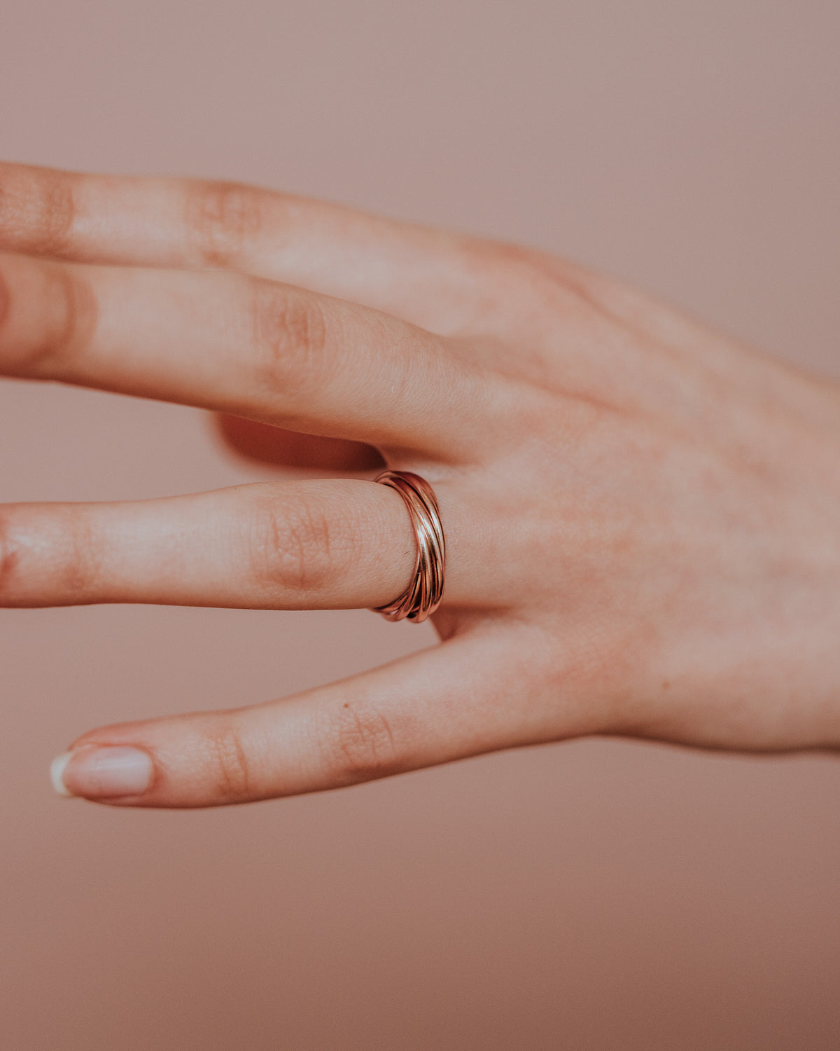 Thin Interlocking Set of 5 Rings, Solid 14K Rose Gold