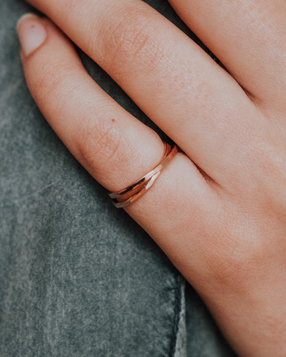 Thin Interlocking Set of 2 Rings, 14K Rose Gold Fill