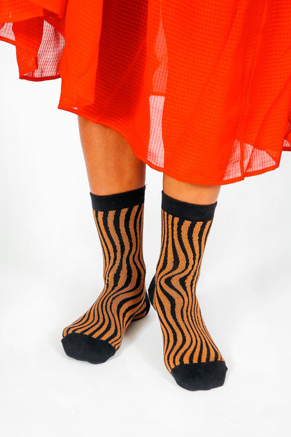 Wavy Ankle Socks