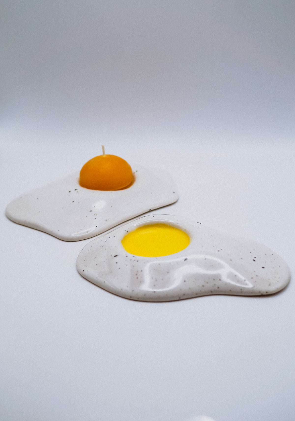Ceramic Salt and Pepper Egg Tea Light Candle Holder