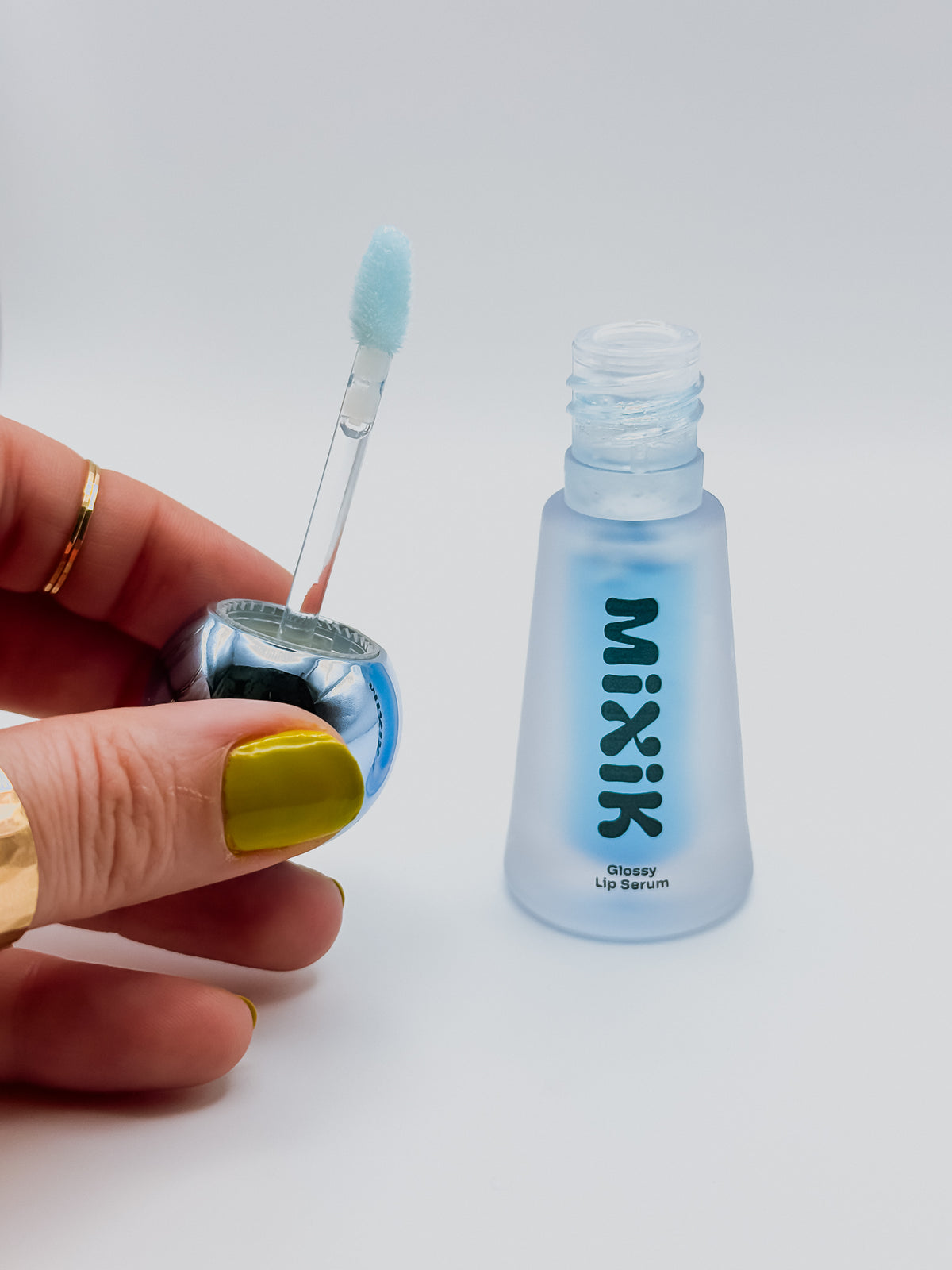 Clear Glossy Lip Serum