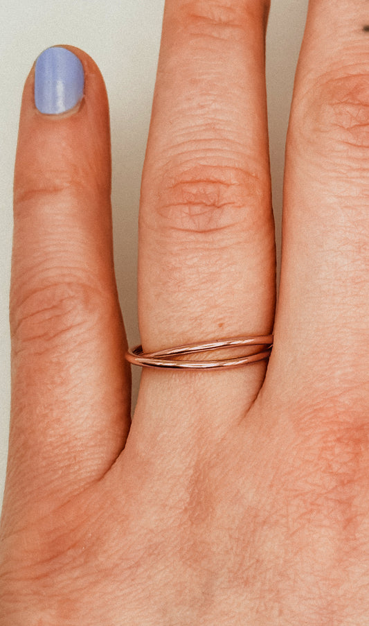 Thin Interlocking Set of 2 Rings, Solid 14K Rose Gold