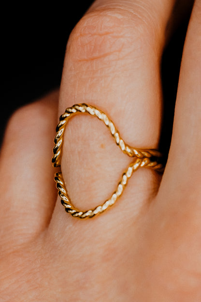 Twist Arc Set of 2 Stacking Rings in Gold, Rose Gold or Silver