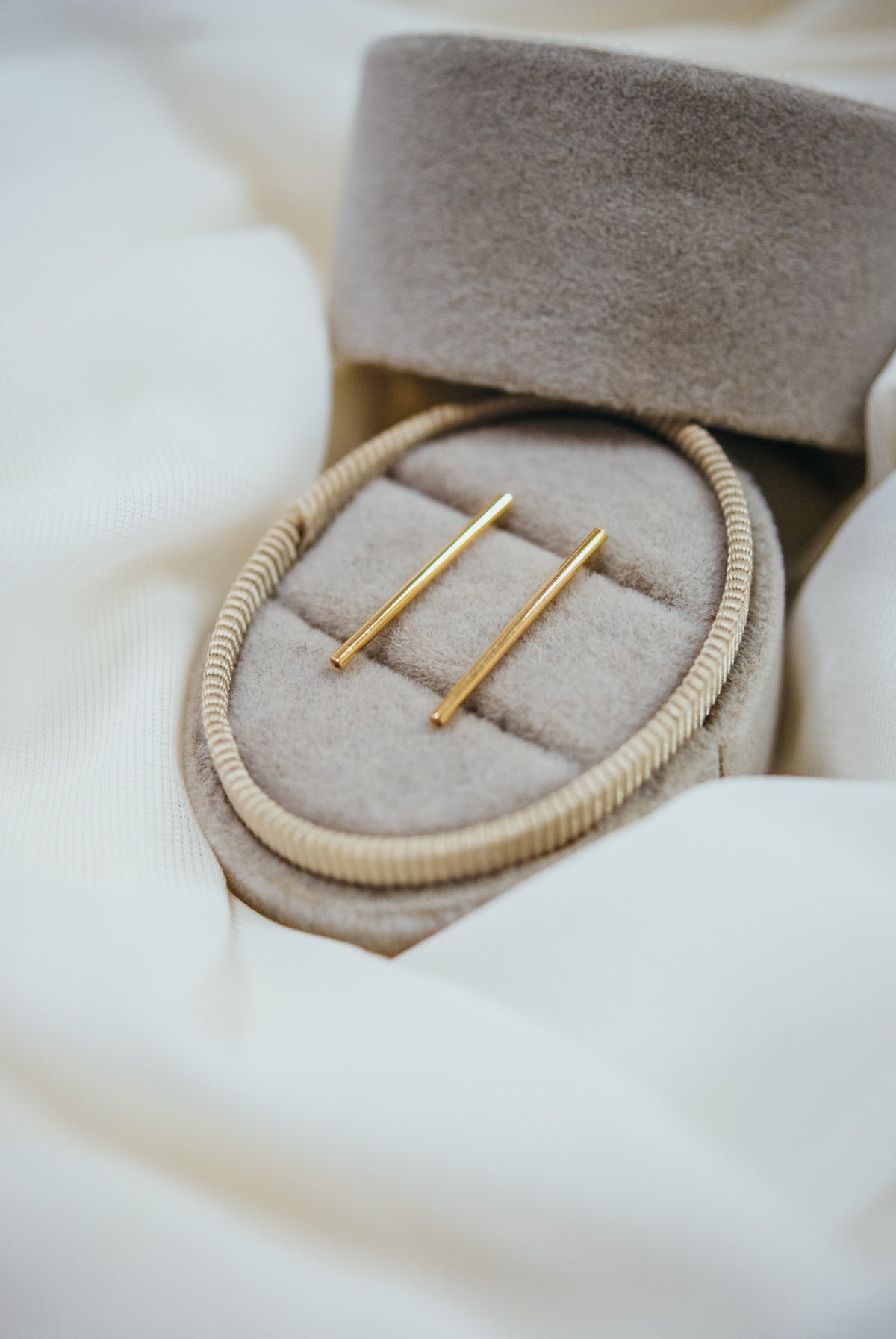 Bar Stud Earrings in Solid Gold or Rose Gold