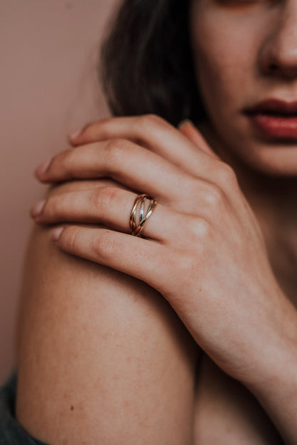 Thin Interlocking Set of 5 Rings, Mixed Metals