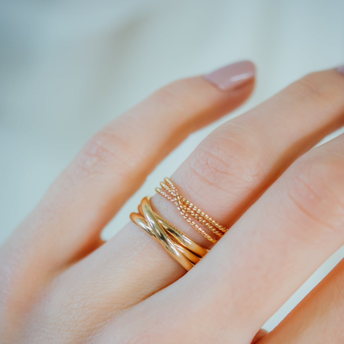 Overlap Ring, Solid 14K Gold