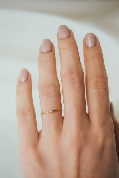 Closed Knot Ring, Solid 14K Gold