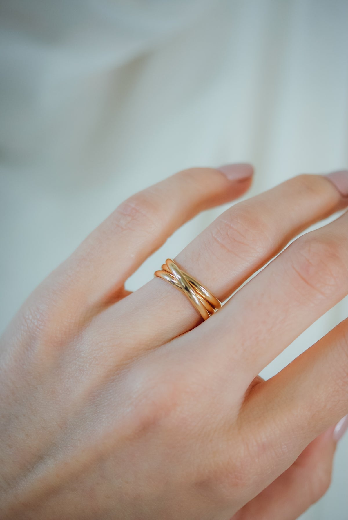 Overlap Ring, Solid 14K Gold