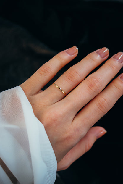 Medium Thick Ring, Solid 14K Gold